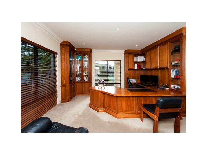 8 Tilton Terrace, City Beach WA 6015