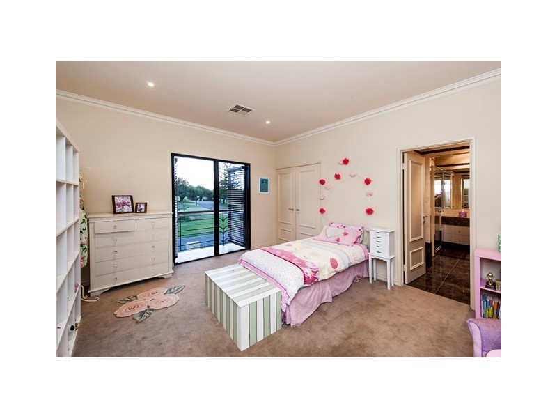 8 Tilton Terrace, City Beach WA 6015