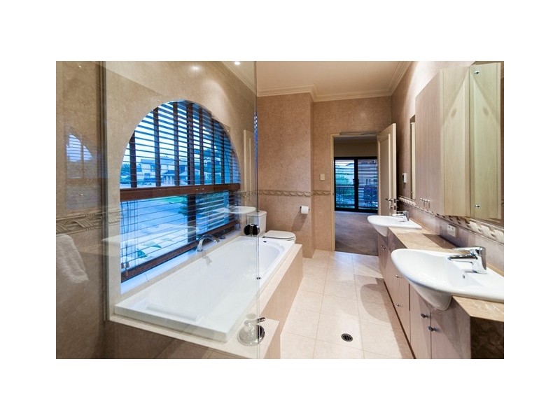 8 Tilton Terrace, City Beach WA 6015