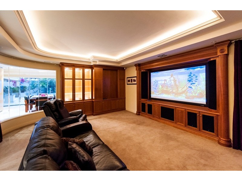 8 Tilton Terrace, City Beach WA 6015