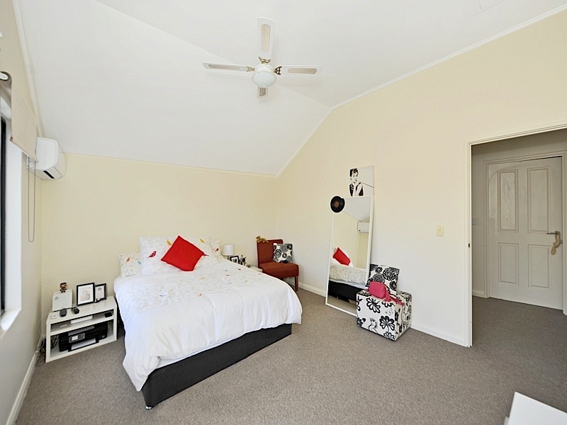 4/98 Stirling Highway, North Fremantle WA 6159
