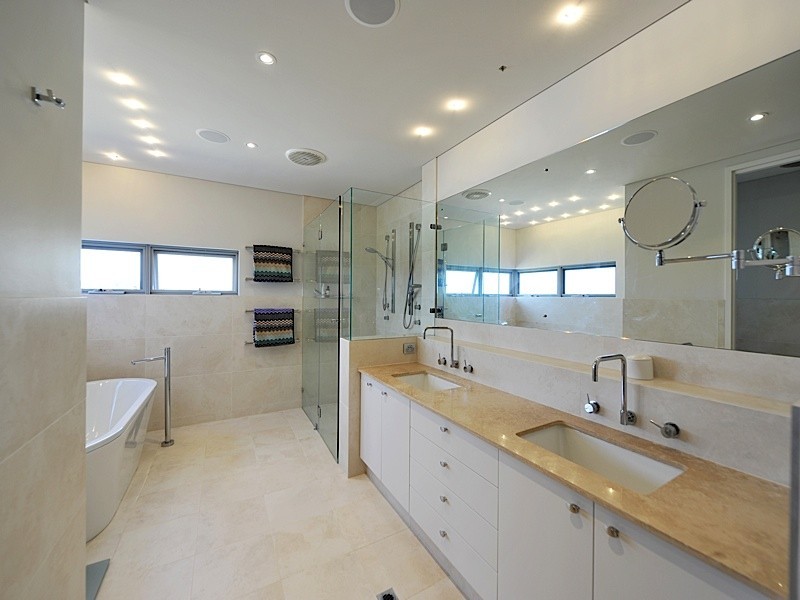 2 Wongin Way, Swanbourne WA 6010