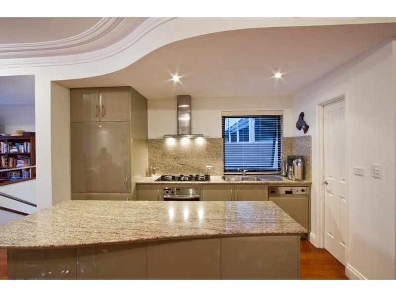 11 Warnham Road, Cottesloe WA 6011