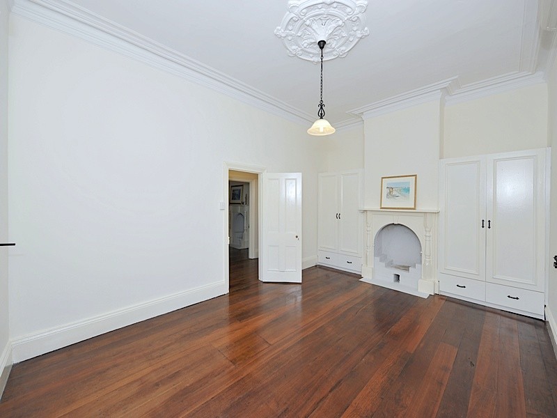 217 Curtin Avenue, Cottesloe WA 6011