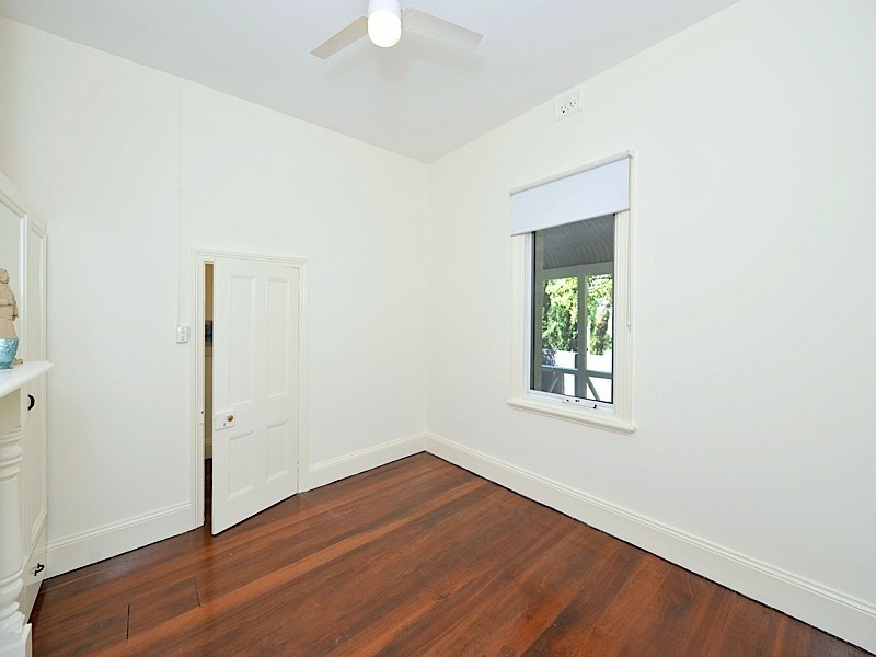 217 Curtin Avenue, Cottesloe WA 6011