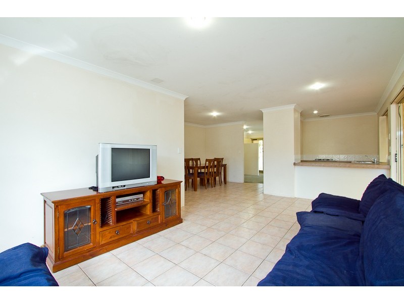 6b Chapman Street, St James WA 6102