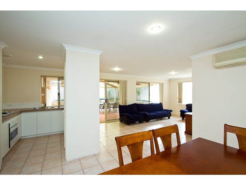 6b Chapman Street, St James WA 6102