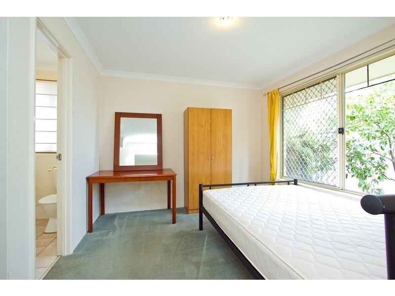 6b Chapman Street, St James WA 6102