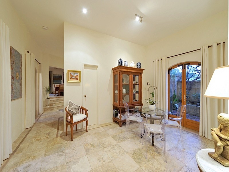 15 Clarendon Street, Cottesloe WA 6011