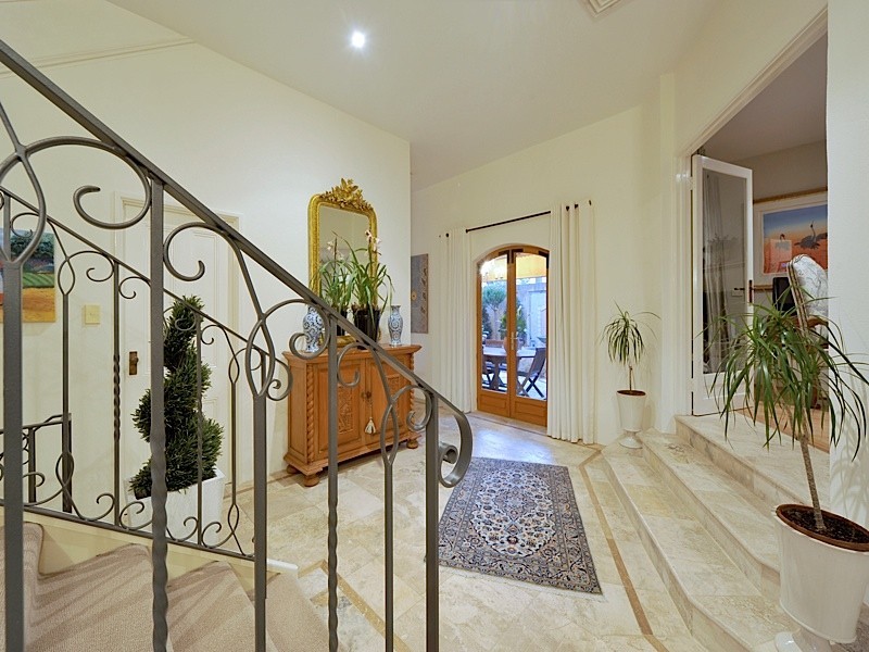 15 Clarendon Street, Cottesloe WA 6011