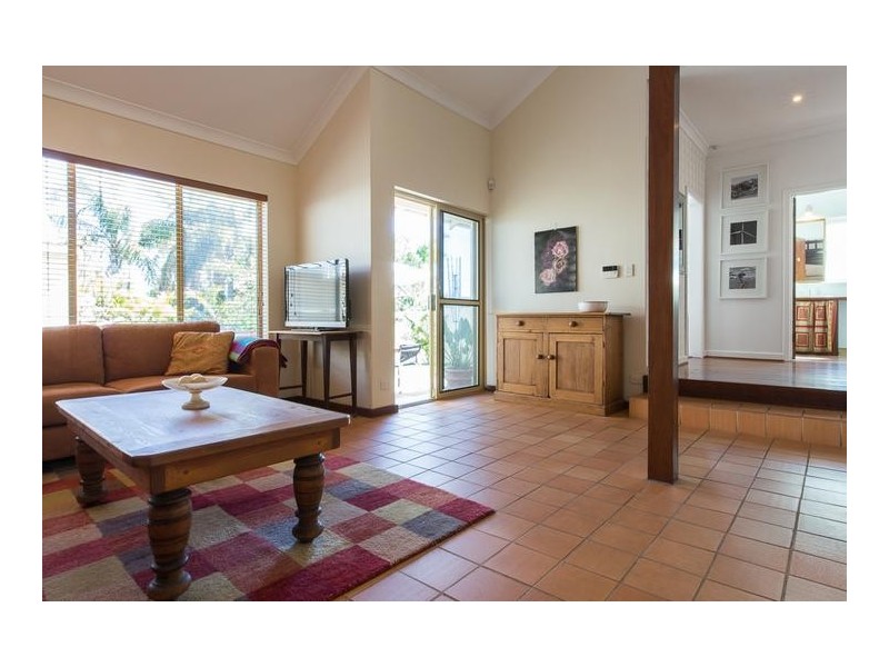 16 Swansea Street, Swanbourne WA 6010