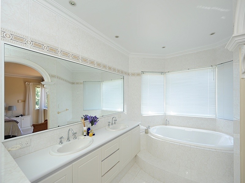 99 Clement Street, Swanbourne WA 6010