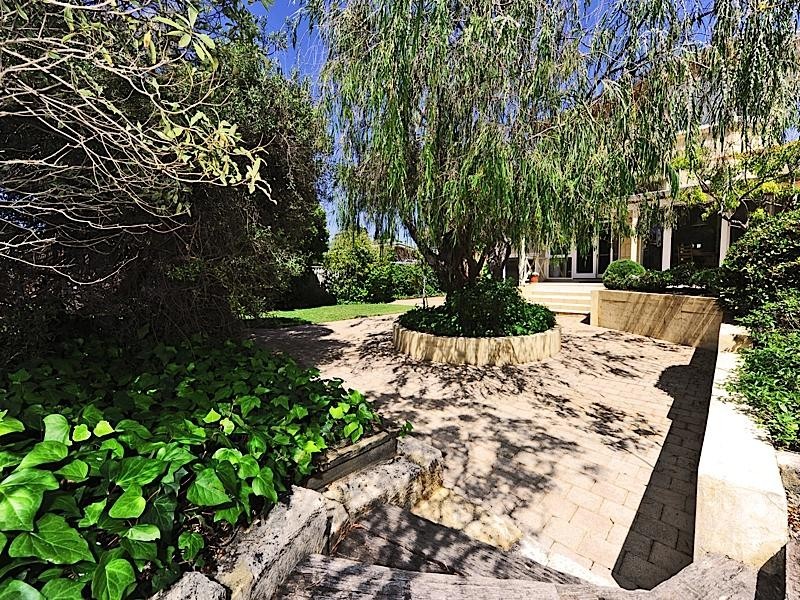 99 Clement Street, Swanbourne WA 6010