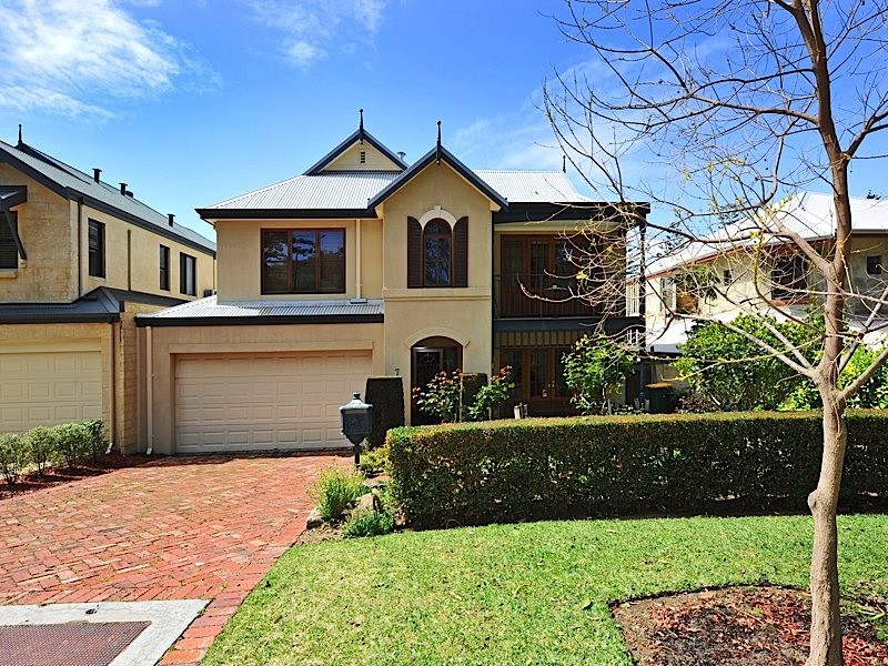 7 Charles Street, Cottesloe WA 6011