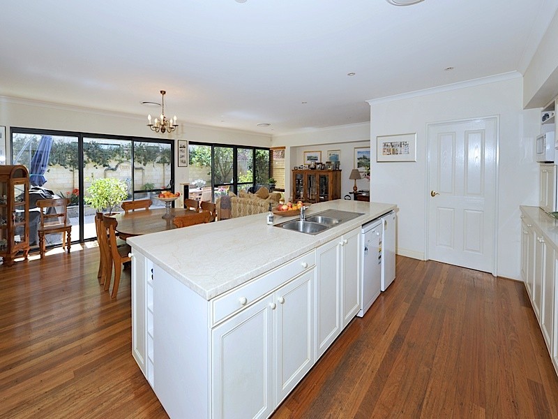 7 Charles Street, Cottesloe WA 6011