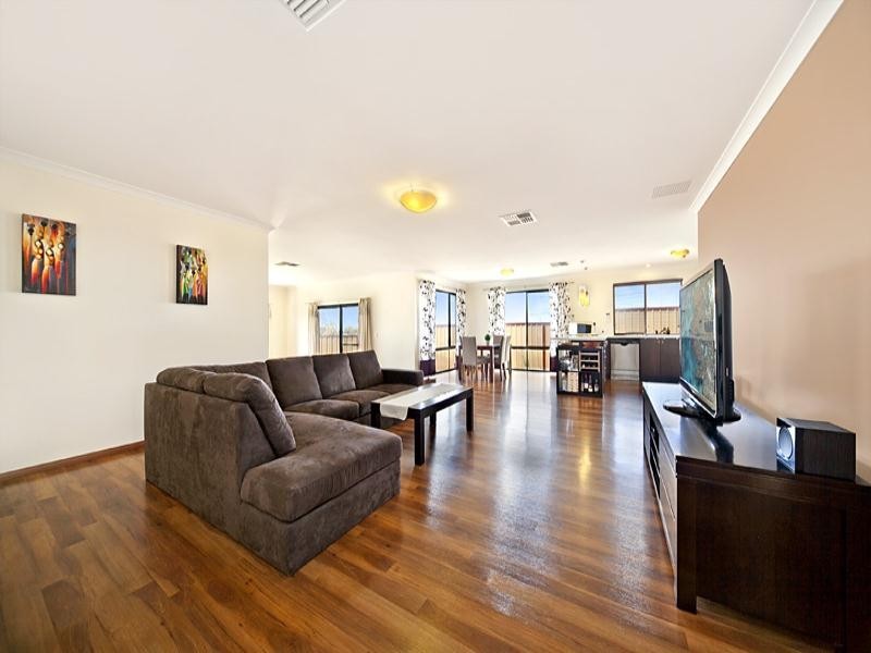 35 Giudice Way, Yangebup WA 6164