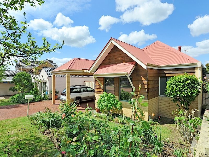 18 Godetia Gardens, Mount Claremont WA 6010