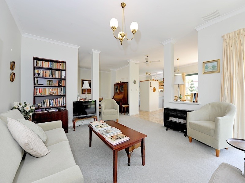 18 Godetia Gardens, Mount Claremont WA 6010