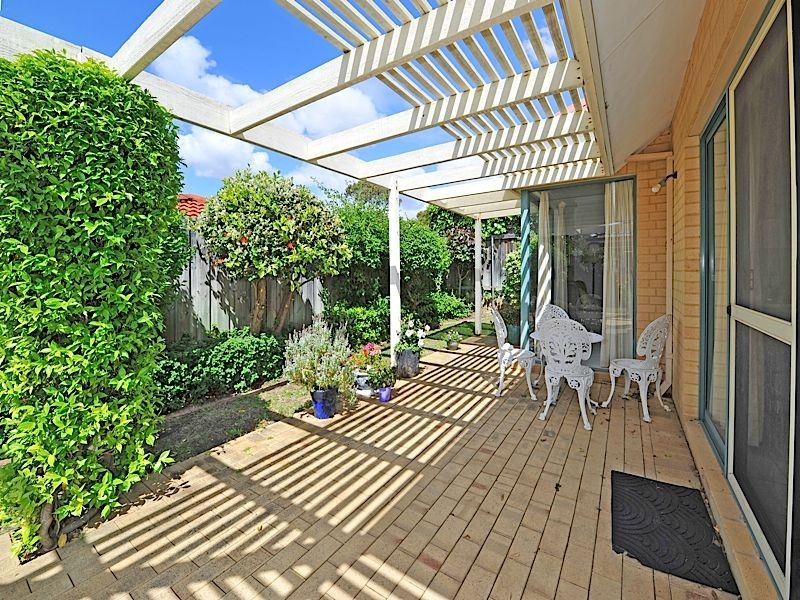 18 Godetia Gardens, Mount Claremont WA 6010