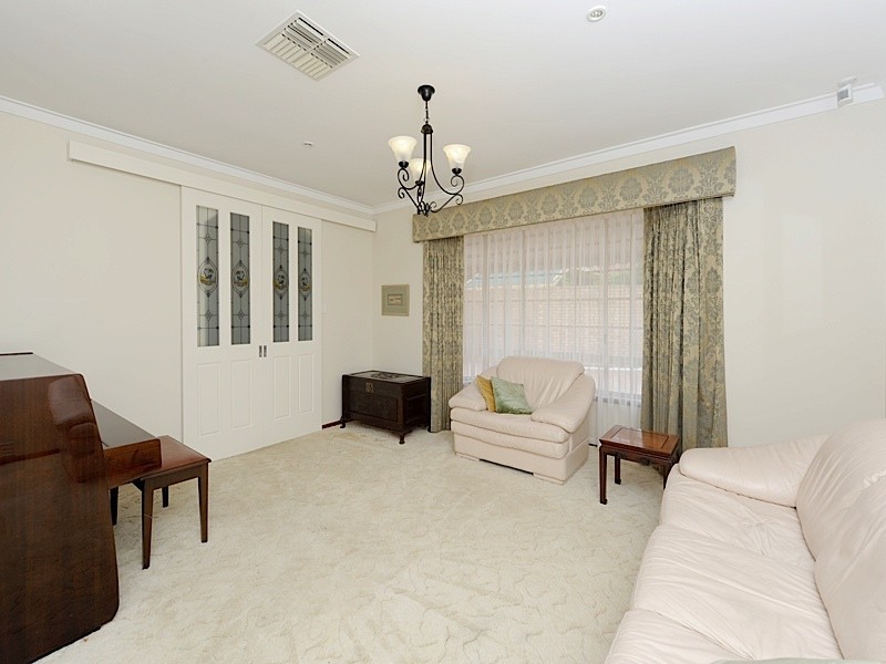 5B Bulimba Road, Nedlands WA 6009