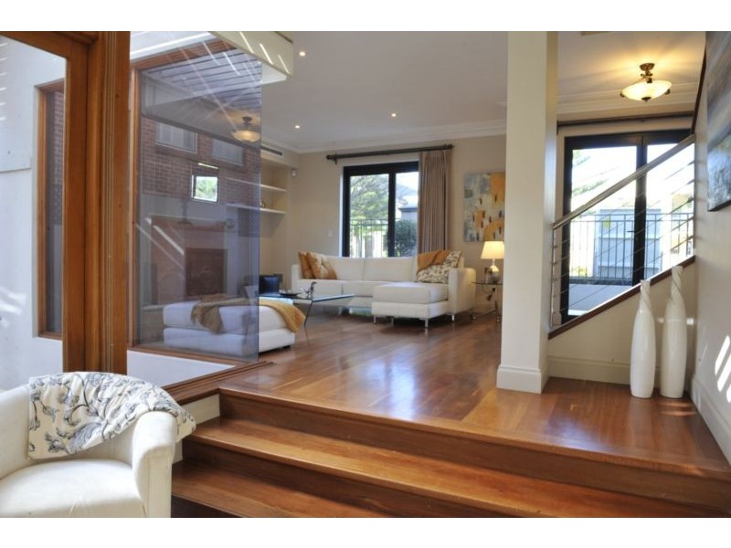 10 John Street, Cottesloe WA 6011