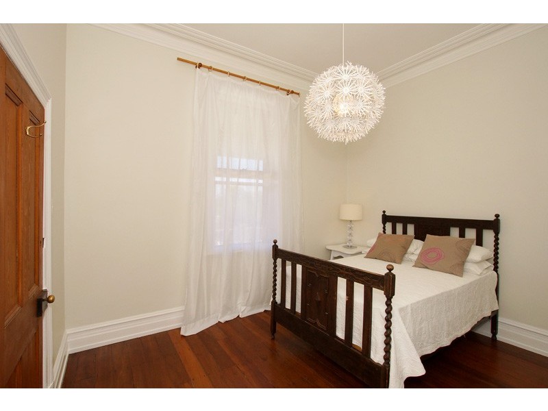 46 Harvest Road, North Fremantle WA 6159