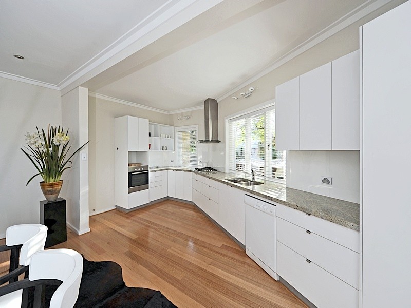 15A Cliff Way, Claremont WA 6010