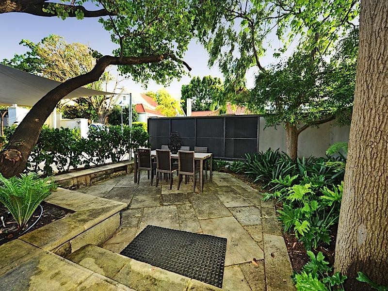 15A Cliff Way, Claremont WA 6010