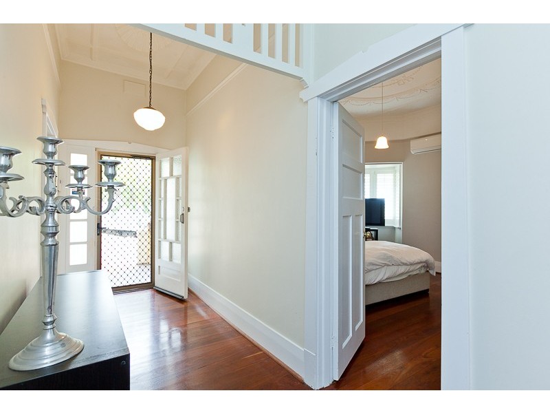 2 Greenham Street, Cottesloe WA 6011