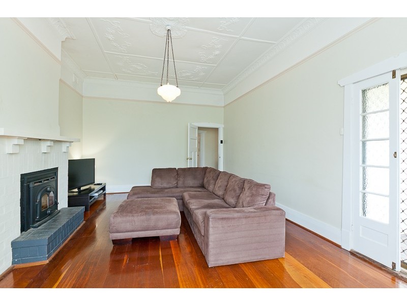 2 Greenham Street, Cottesloe WA 6011