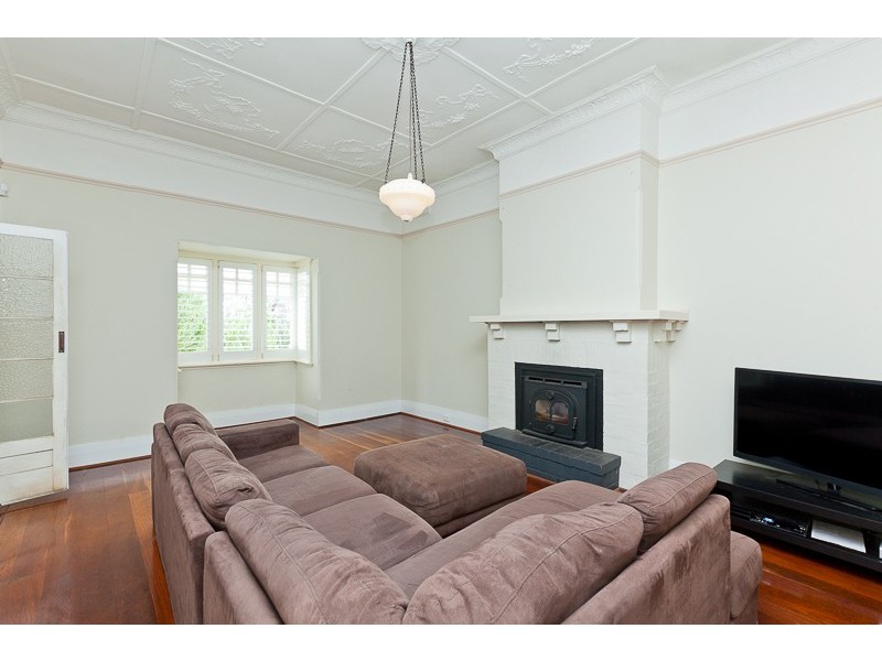 2 Greenham Street, Cottesloe WA 6011