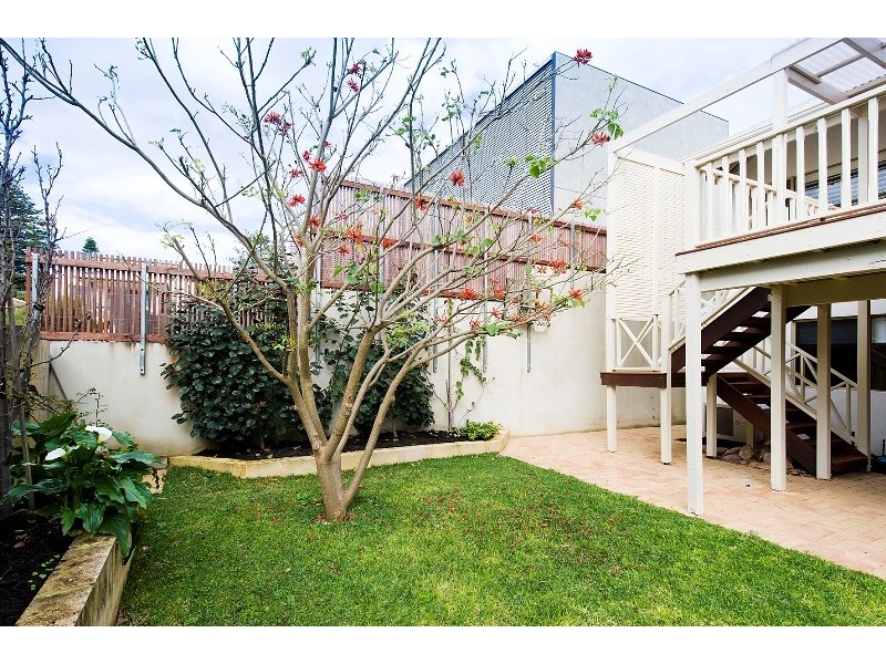 8 Grant Street, Cottesloe WA 6011