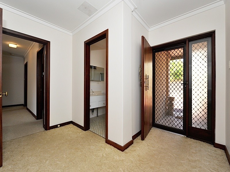 17 Goldsmith Road, Claremont WA 6010