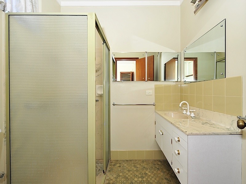 17 Goldsmith Road, Claremont WA 6010