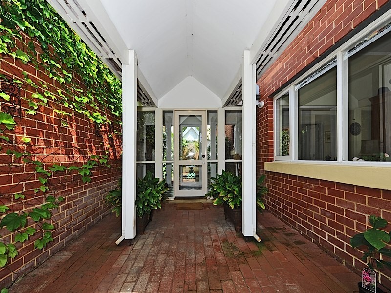 54 Pearse Street, Cottesloe WA 6011