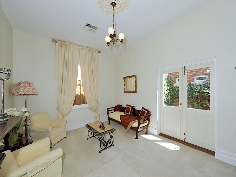 54 Pearse Street, Cottesloe WA 6011