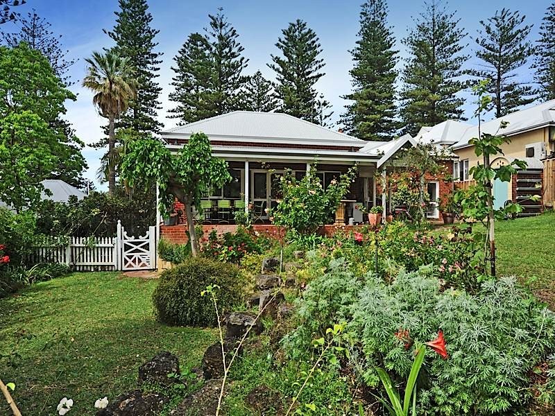 54 Pearse Street, Cottesloe WA 6011