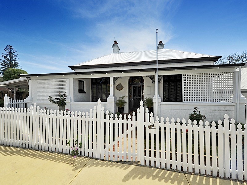 19 Dean Street, Claremont WA 6010