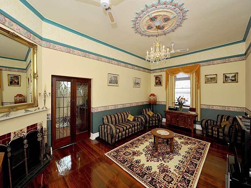19 Dean Street, Claremont WA 6010