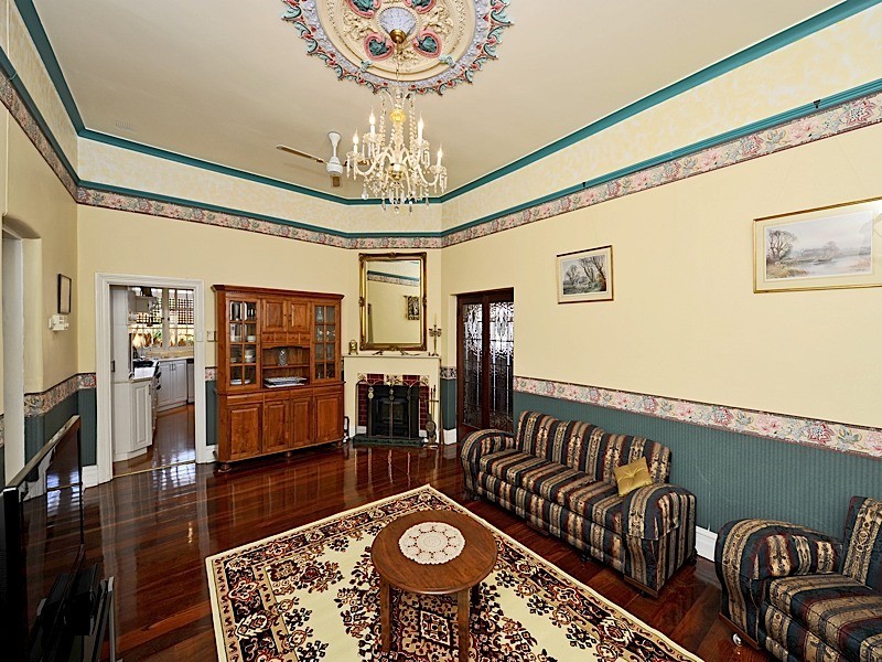 19 Dean Street, Claremont WA 6010