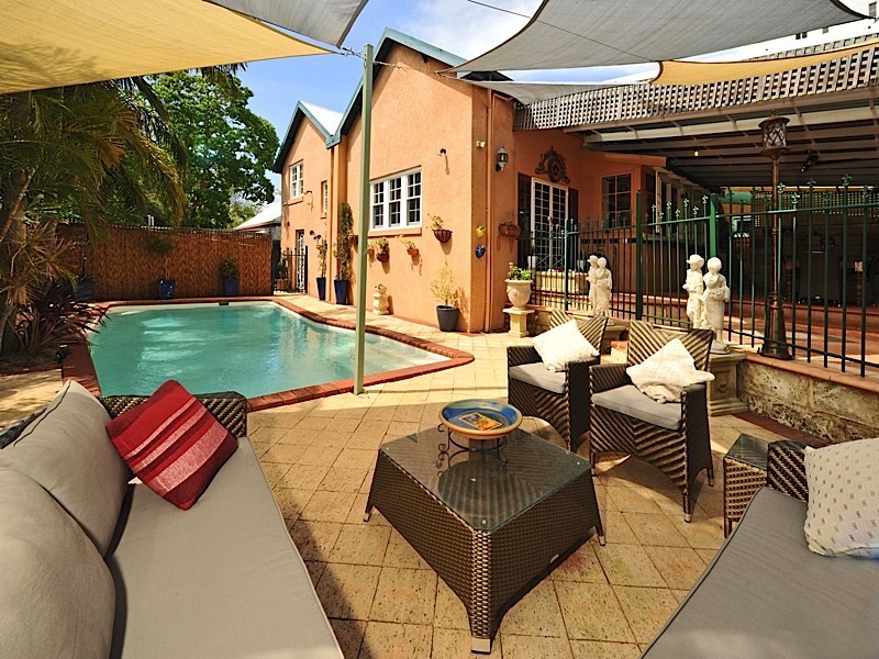19 Dean Street, Claremont WA 6010