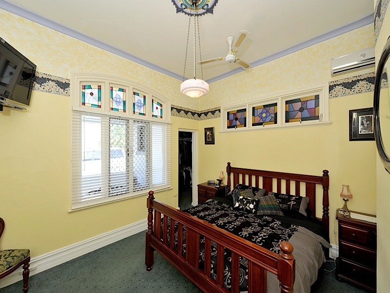 19 Dean Street, Claremont WA 6010