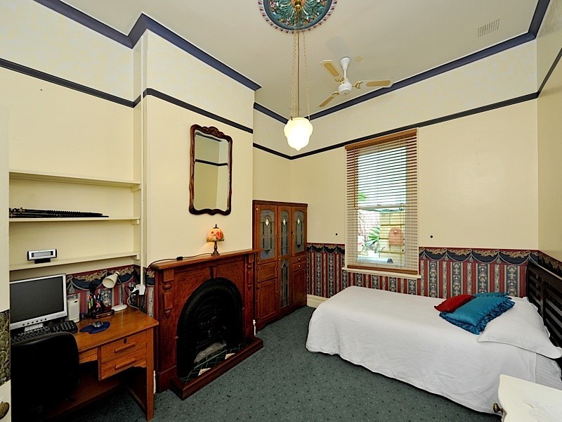 19 Dean Street, Claremont WA 6010