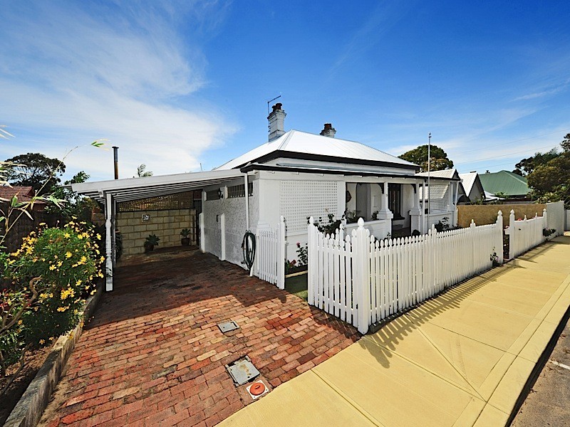 19 Dean Street, Claremont WA 6010