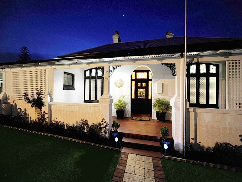 19 Dean Street, Claremont WA 6010