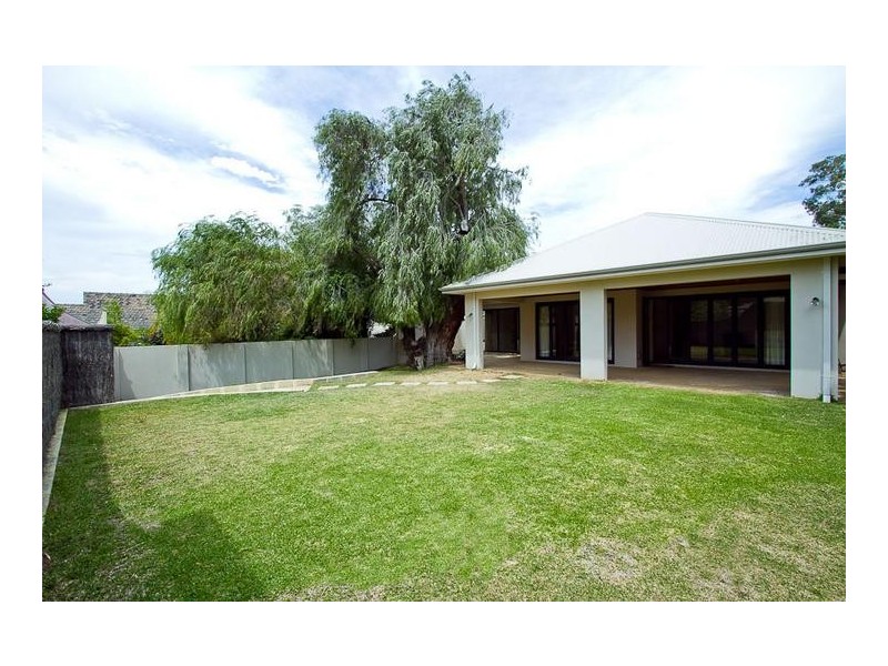 54 Irvine Street, Peppermint Grove WA 6011