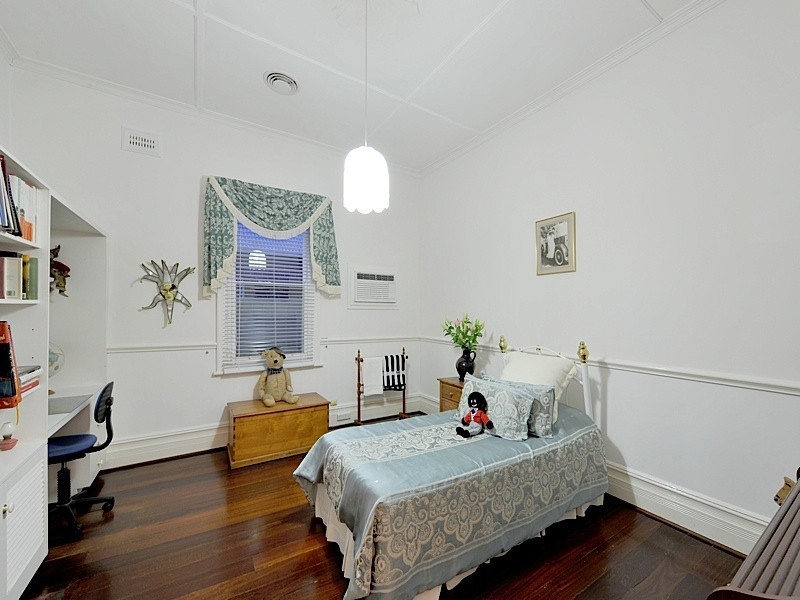 10 Reserve Street, Claremont WA 6010