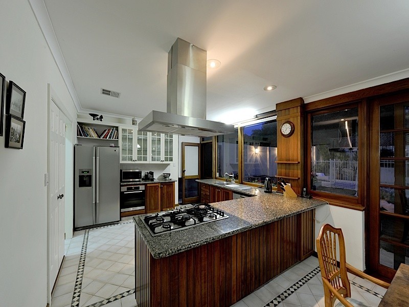 10 Reserve Street, Claremont WA 6010