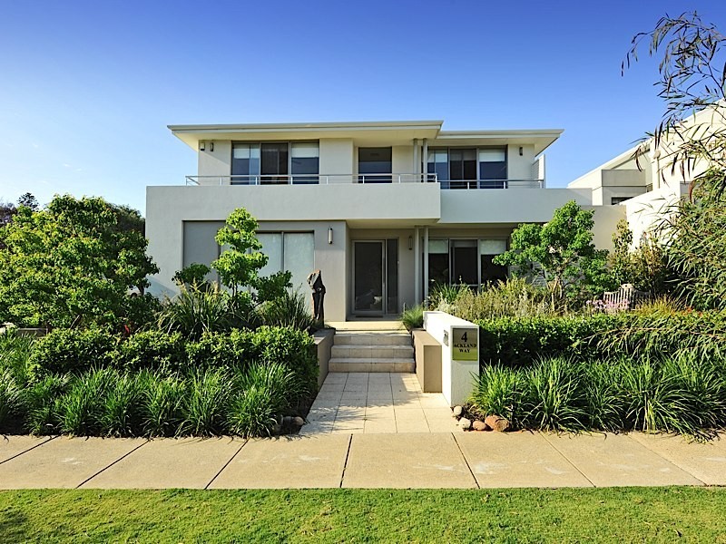 4 Ackland Way, Cottesloe WA 6011