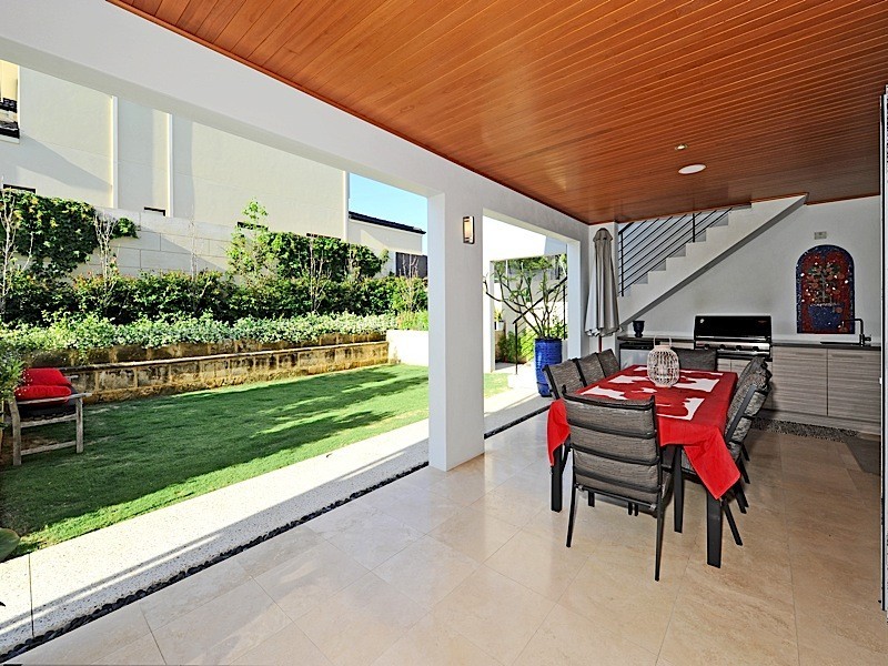 4 Ackland Way, Cottesloe WA 6011